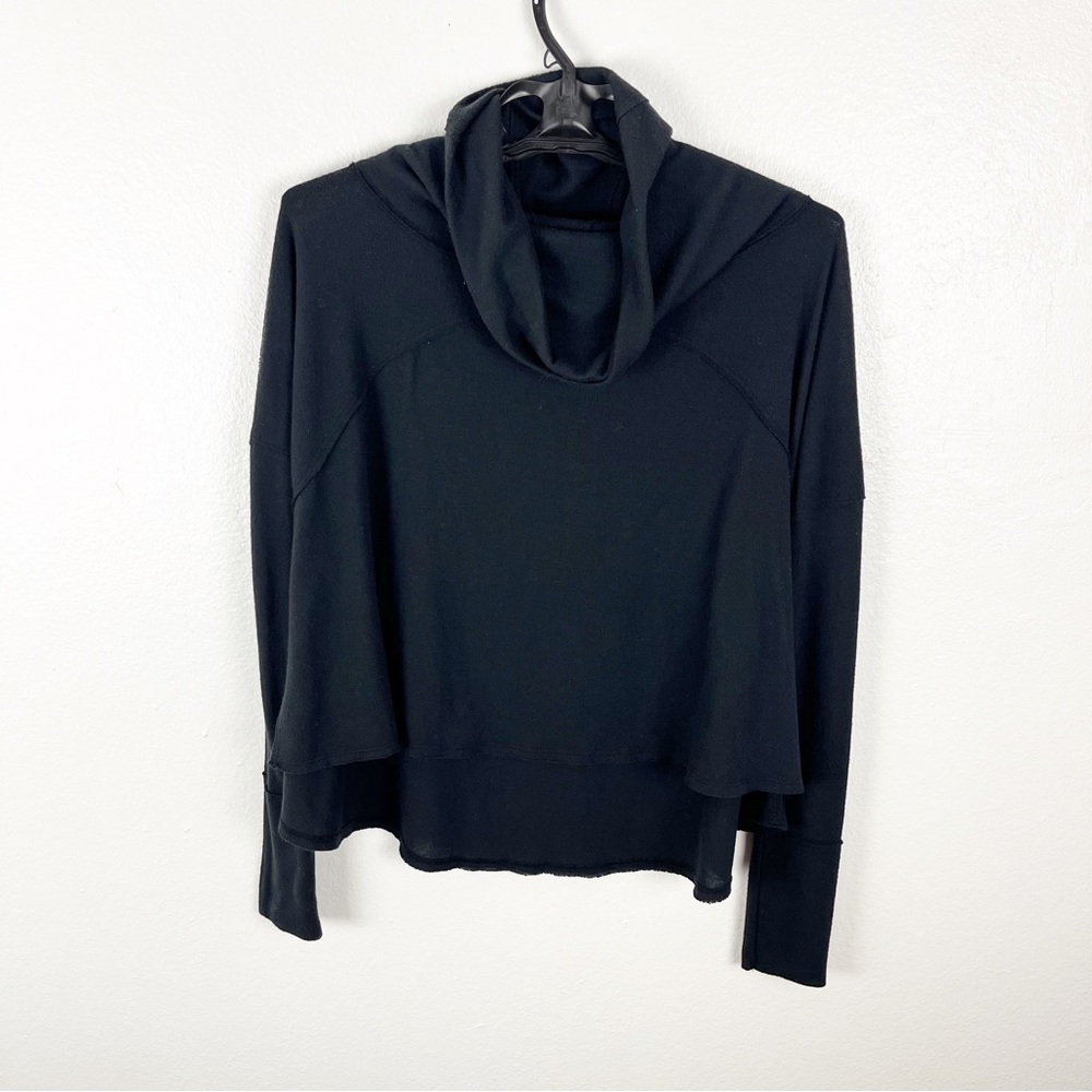 FREE PEOPLE WE THE FREE Cozy Time Black Raw Edge Seam Slouchy Pullover Top Small